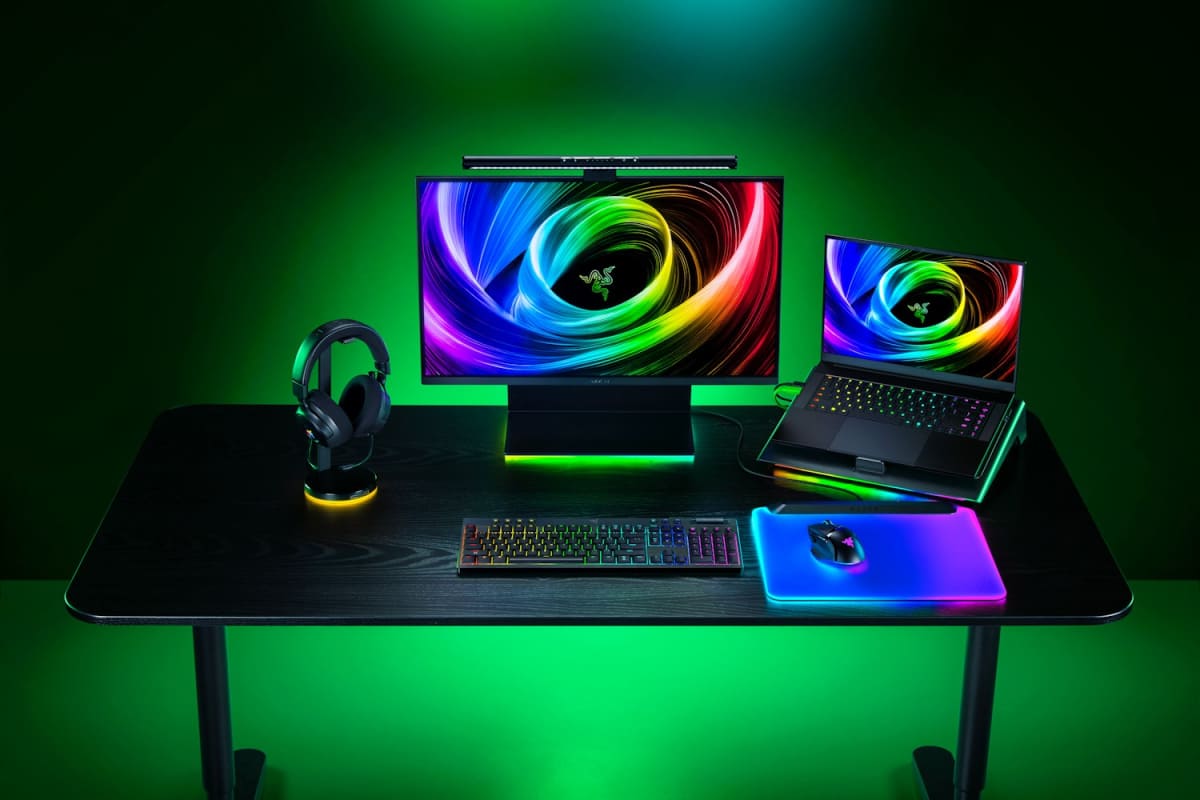 Razer BlackWidow V4 Low-Profile HyperSpeed, Orange Switch, US